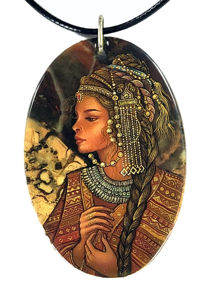 Exotic Lady - Lacquer Pendant