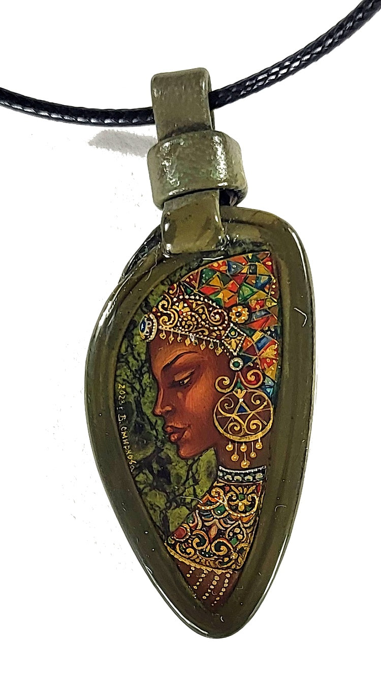"Regal Grace" Lacquer Miniature Pendant