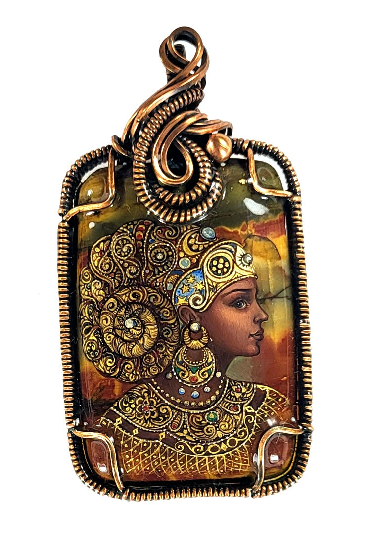 "Celestial Crown" Lacquer Miniature Pendant