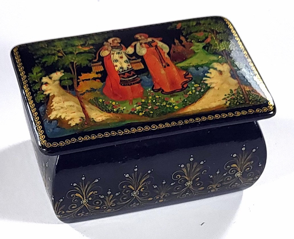 "Going for Water" Russian lacquer box